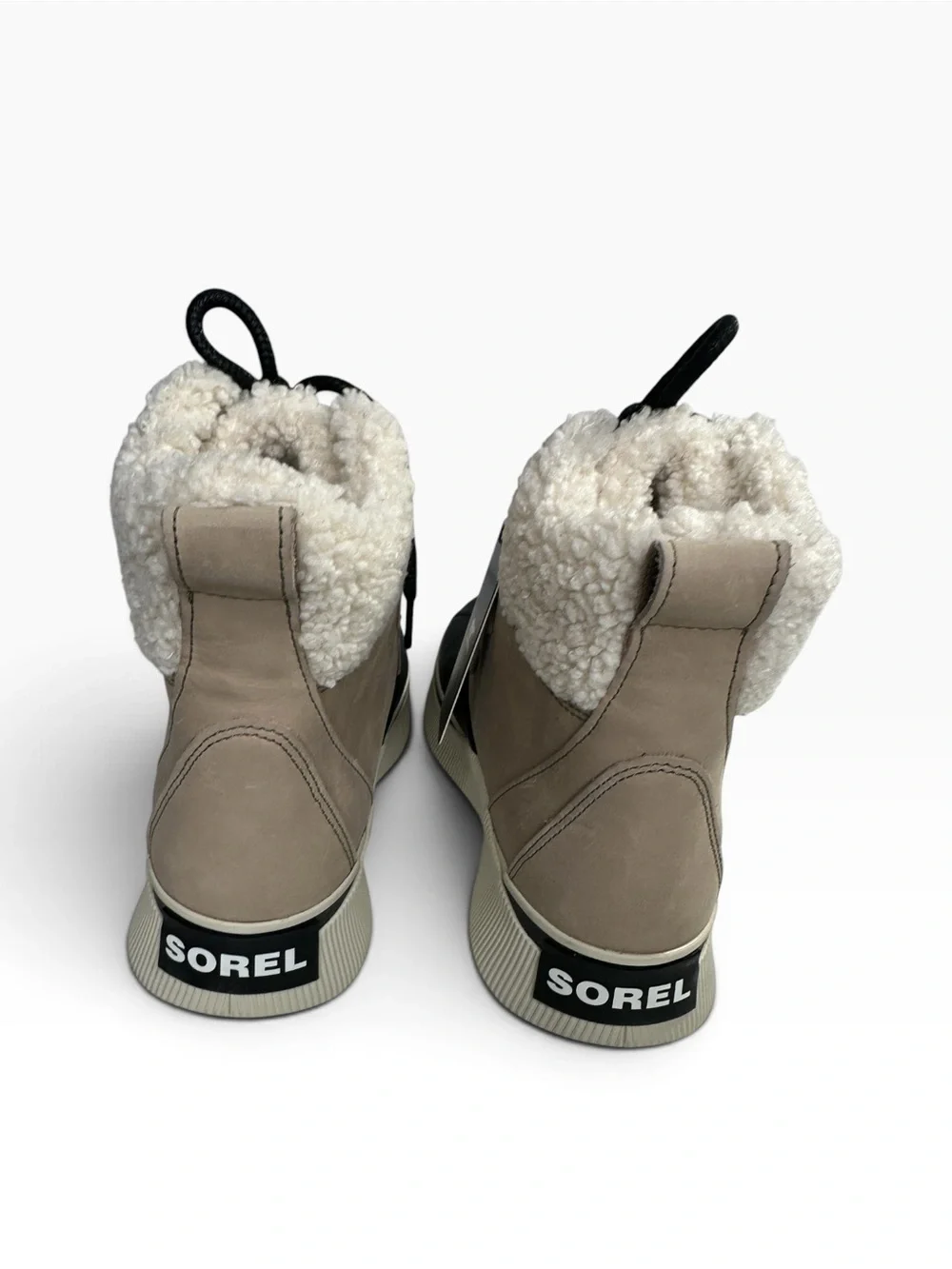 Sorel Women's Out N About III Waterproof Boot. Sz: 11